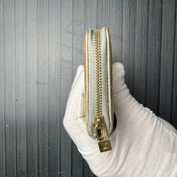 Louis Vuitton Yellow Vernis Zip Around wallet - Picture 6 of 6